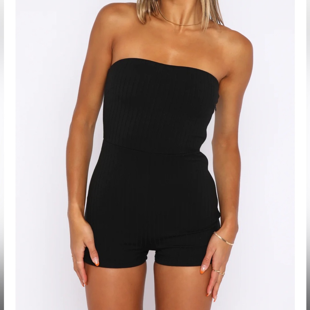 NWOT White Fox Island Ribbed Playsuit Black